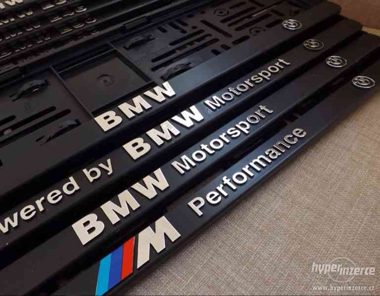 BMW podložky pod SPZ s 3D písmem a chromovým potiskem