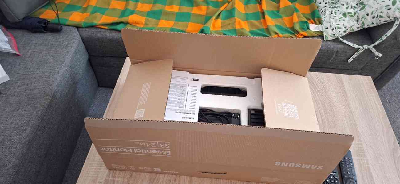 Prodám MONITOR 24" SAMSUNG S24D300GAU. Je jako nový. - foto 4