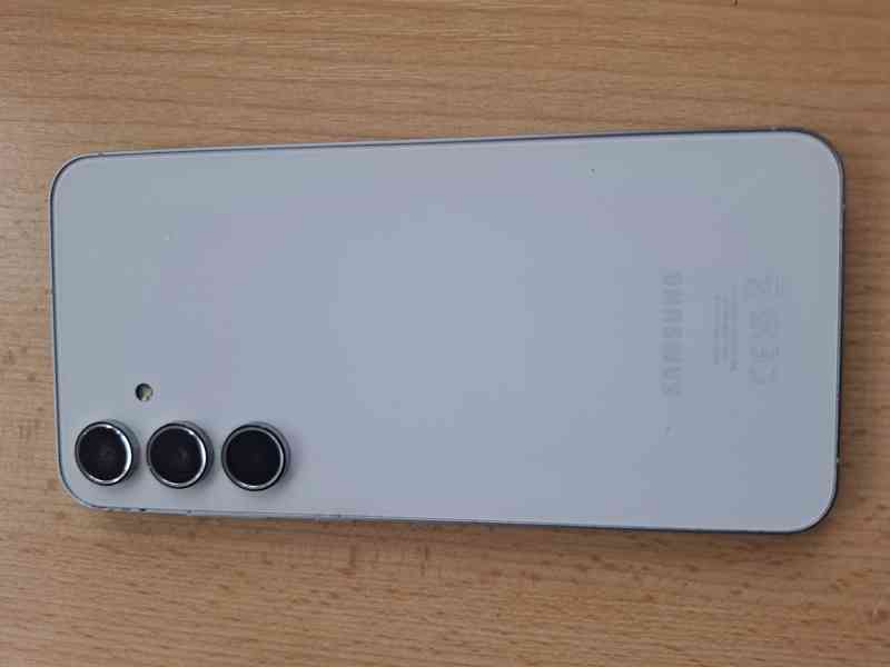 Mobil Samsung Galaxy A55 5G - foto 5