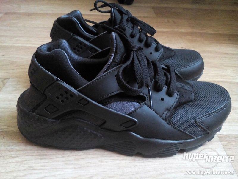 Nové dámské černé nike huarache - foto 1