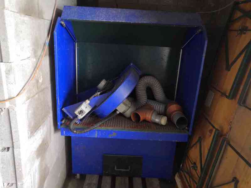 Zamocnicky odsavaci box - foto 2