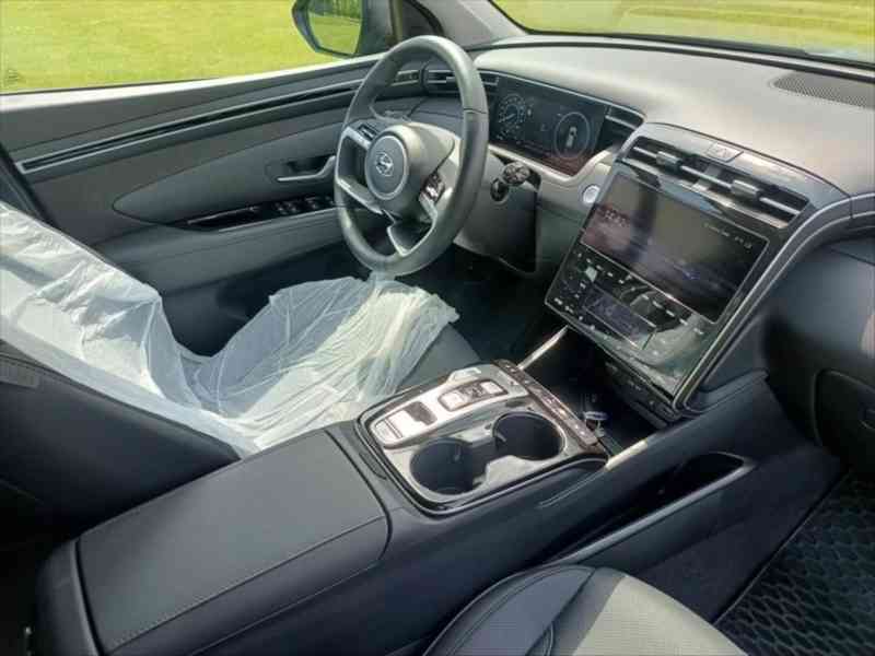 Hyundai Tucson 1,6 T-GDI HEV 4X2 AT najeto 3130 k - foto 10