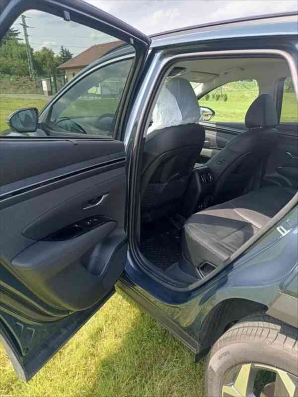 Hyundai Tucson 1,6 T-GDI HEV 4X2 AT najeto 3130 k - foto 8