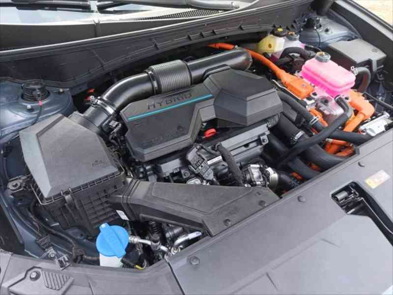 Hyundai Tucson 1,6 T-GDI HEV 4X2 AT najeto 3130 k - foto 3