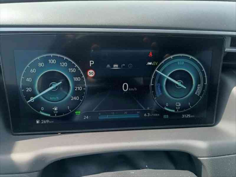 Hyundai Tucson 1,6 T-GDI HEV 4X2 AT najeto 3130 k - foto 5