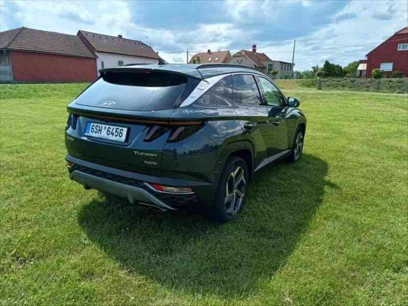 Hyundai Tucson 1,6 T-GDI HEV 4X2 AT najeto 3130 k - foto 4