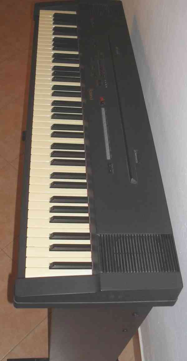 Digitální piano Roland EP-75 - foto 5