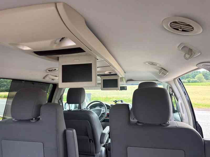 Chrysler Town Country 3,8 LPG SwivelGo Limit 2007 - foto 8
