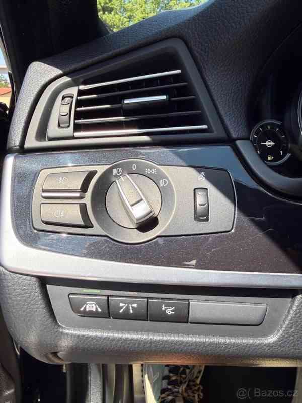 BMW Řada 5 3,0   530d xDrive 190 kW, DPH - foto 15