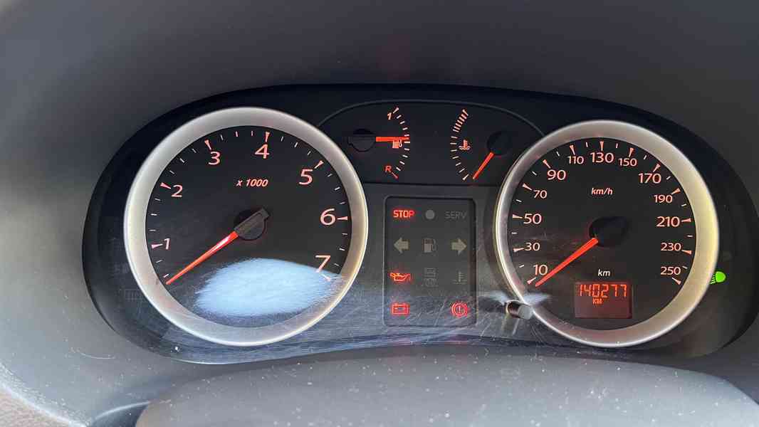 Renault Thalia, 1.2 55kW 5 st. manuál + 2 sada zimních kol - foto 12