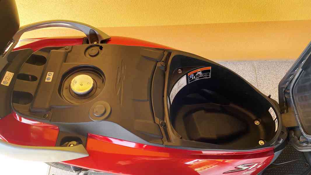 Honda SH 125i / po 1.maj. / jak nový / 2014 / ABS, serviska - foto 9