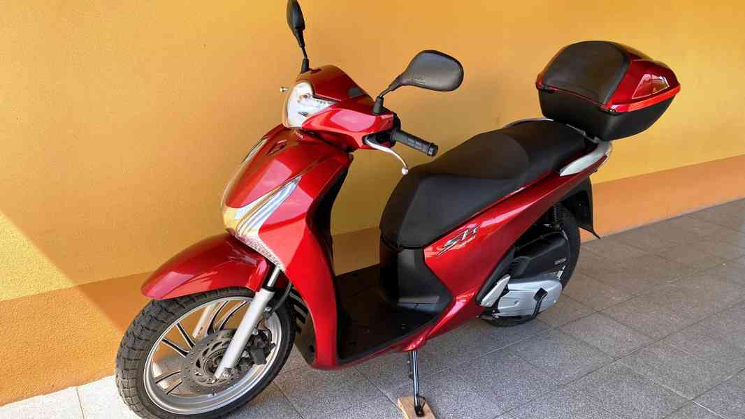 Honda SH 125i / po 1.maj. / jak nový / 2014 / ABS, serviska - foto 14