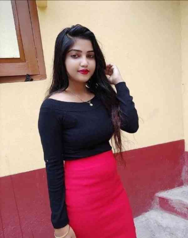 Call Girls In Janpath Metro ☎ 95°996138~76 Delhi Call Girls - foto 2