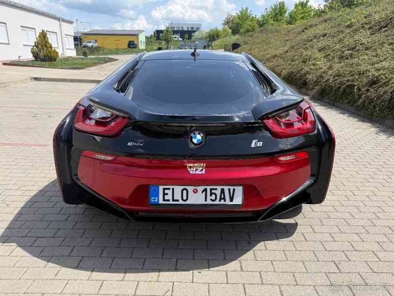 BMW i8 plugin hybrid (el+benzin) - foto 10