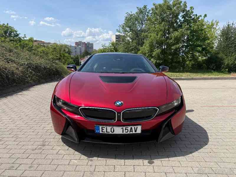 BMW i8 plugin hybrid (el+benzin) - foto 13