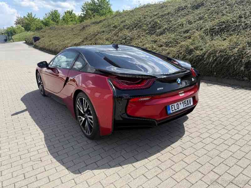 BMW i8 plugin hybrid (el+benzin) - foto 12
