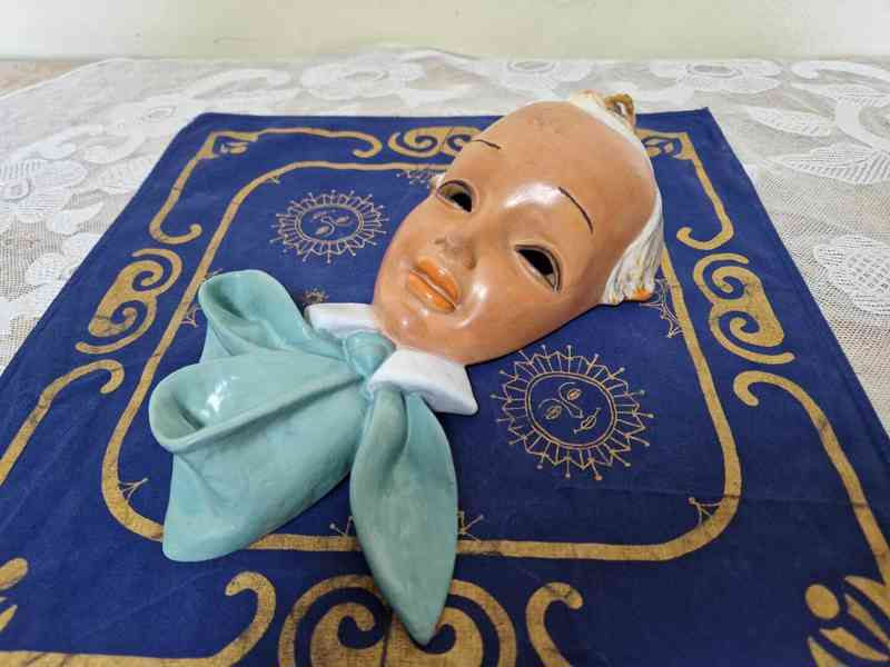 Krásná ručně malovaná Art Deco Maska Děvčátko Dívka Čechy - foto 2