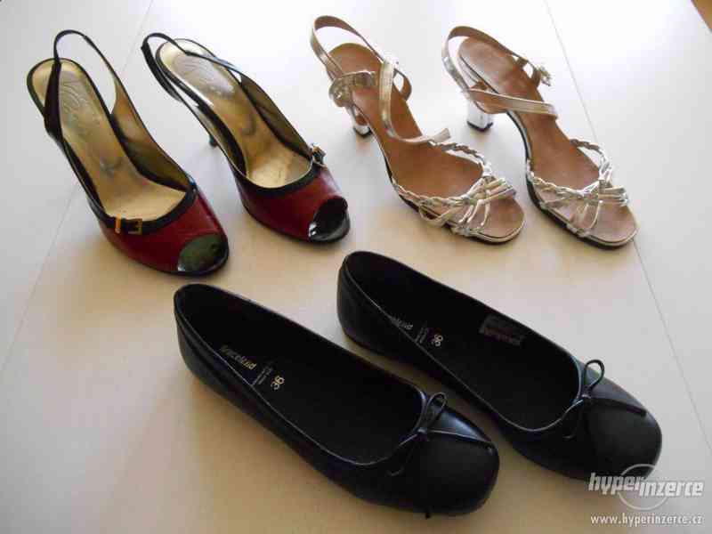 Různé dámské boty - foto 1