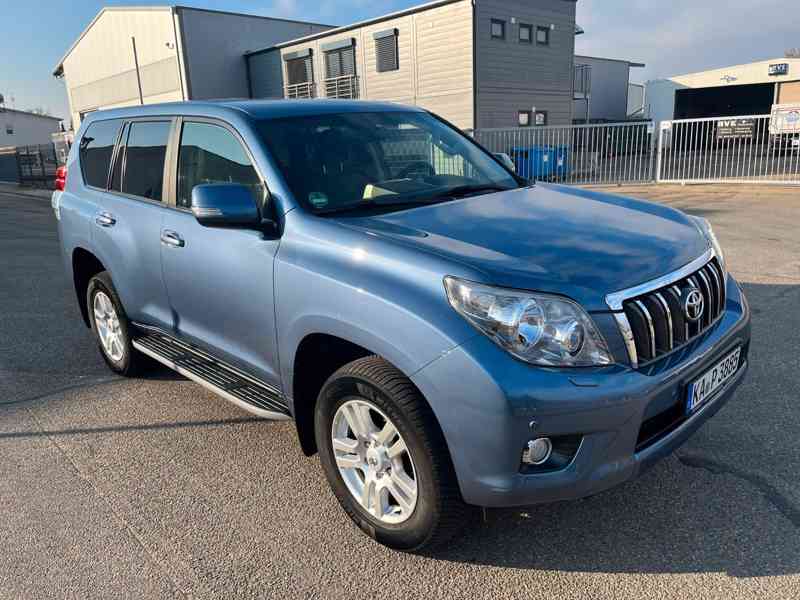 Toyota Land Cruiser 3.0d4d Life manuál 140kw - foto 1