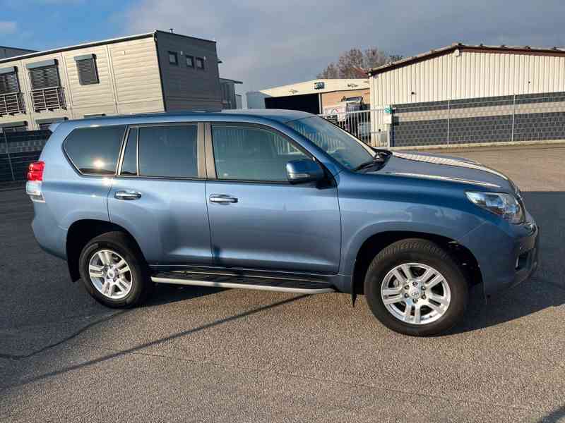 Toyota Land Cruiser 3.0d4d Life manuál 140kw - foto 8