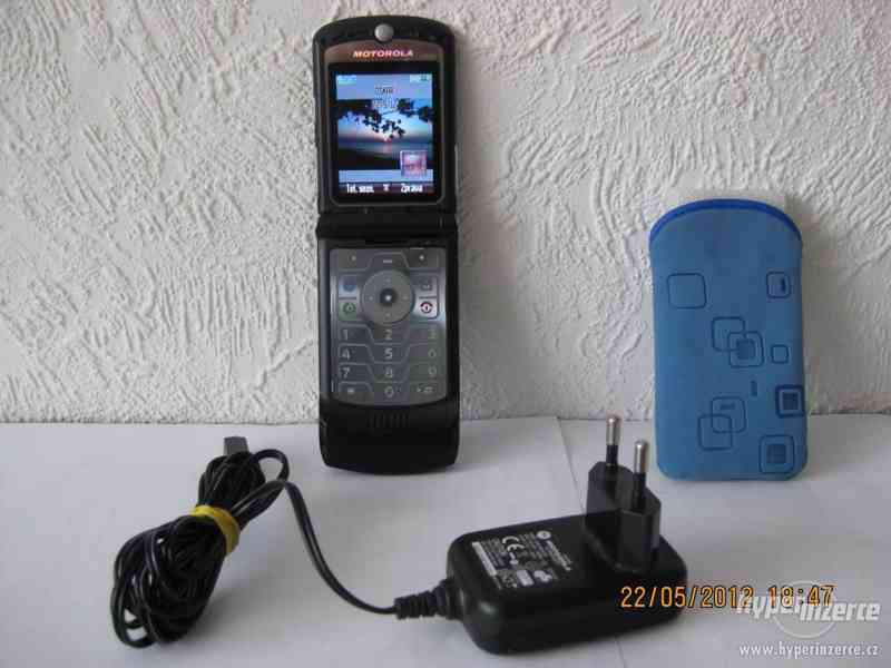 MOTOROLA RazrV3super stav+SIM karta ZDARMA!!! - foto 1