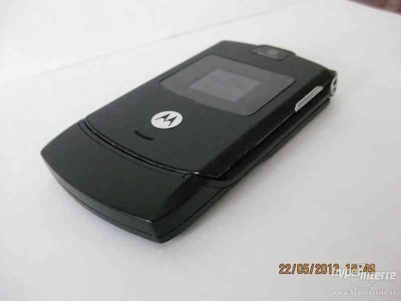 MOTOROLA RazrV3super stav+SIM karta ZDARMA!!! - foto 5
