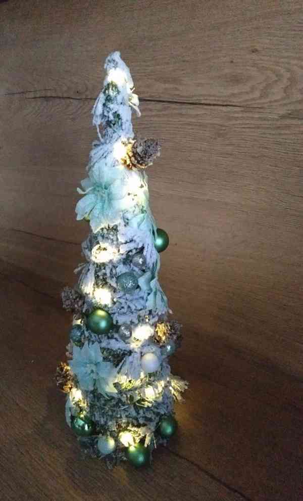 Vánoční LED Stromeček - PRODÁNO - foto 3