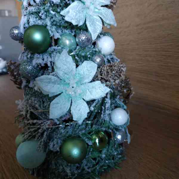 Vánoční LED Stromeček - PRODÁNO - foto 8