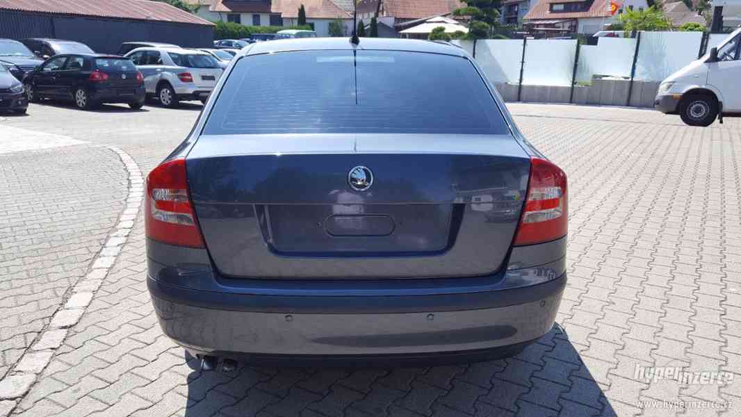 Skoda Octavia 2,0tdi Laurin & Klement - foto 6