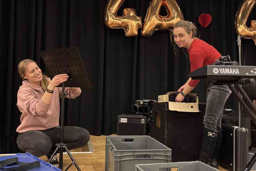 SKELET, kapela na maturitní a společenský ples - foto 15