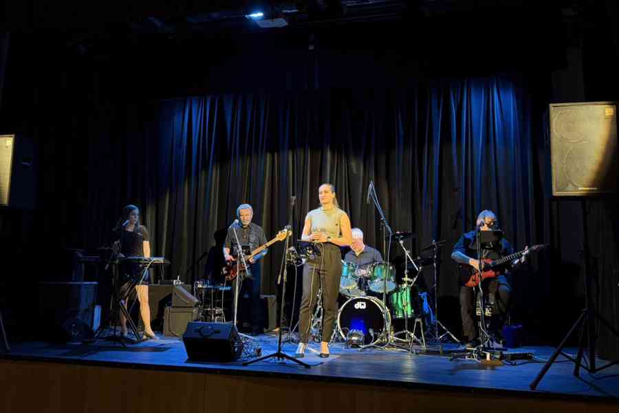 SKELET, kapela na maturitní a společenský ples - foto 16