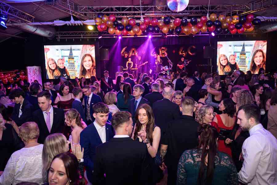 SKELET, kapela na maturitní a společenský ples - foto 17