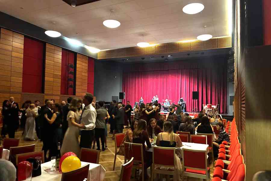 SKELET, kapela na maturitní a společenský ples - foto 11