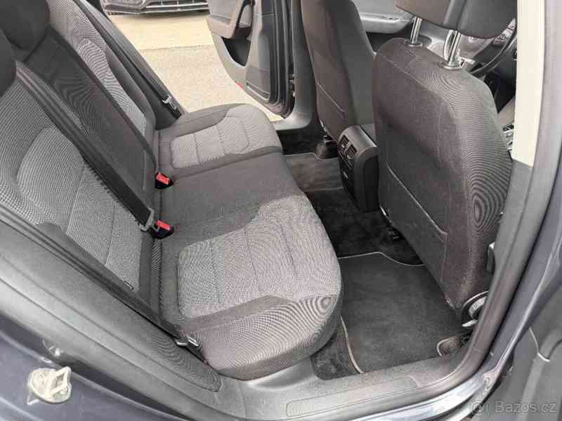 Volkswagen Passat Variant 2,0   TDI 130 kW DSG 4Motion | Xe - foto 15