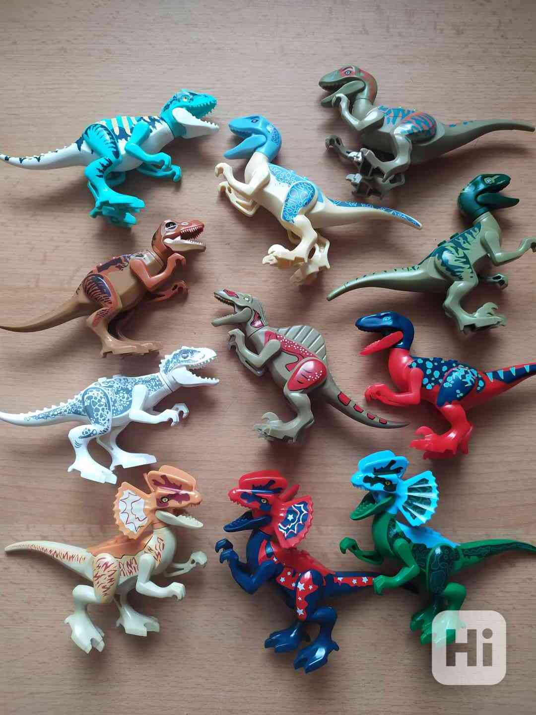 Dinosauři k legu