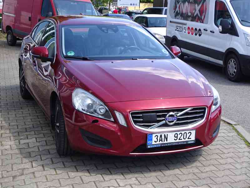 Volvo S60 2.0D r.v.2010 (120 kw) serviska Koupeno ČR - foto 1