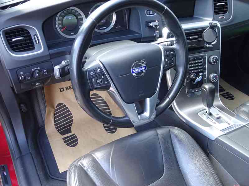 Volvo S60 2.0D r.v.2010 (120 kw) serviska Koupeno ČR - foto 6