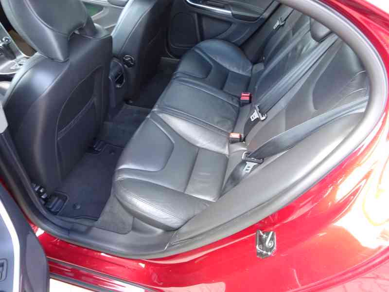Volvo S60 2.0D r.v.2010 (120 kw) serviska Koupeno ČR - foto 13