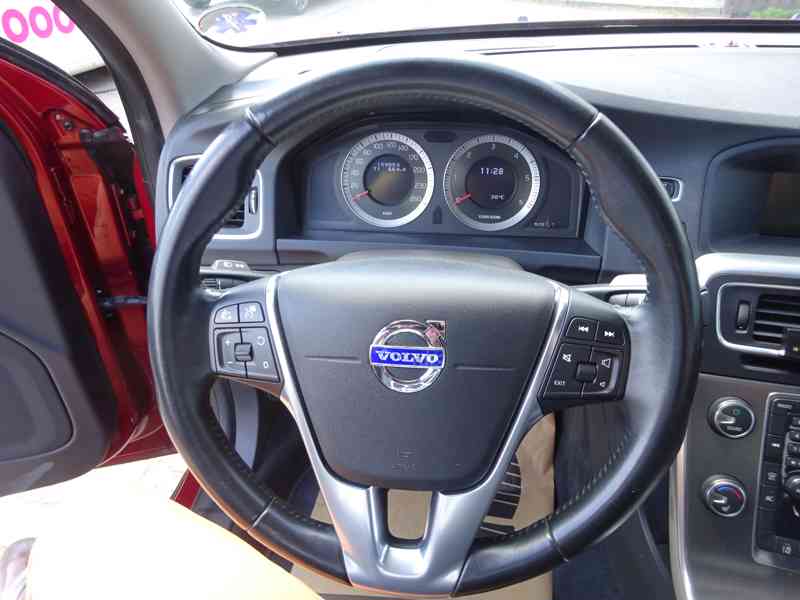 Volvo S60 2.0D r.v.2010 (120 kw) serviska Koupeno ČR - foto 10