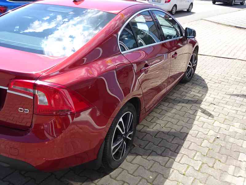 Volvo S60 2.0D r.v.2010 (120 kw) serviska Koupeno ČR - foto 3