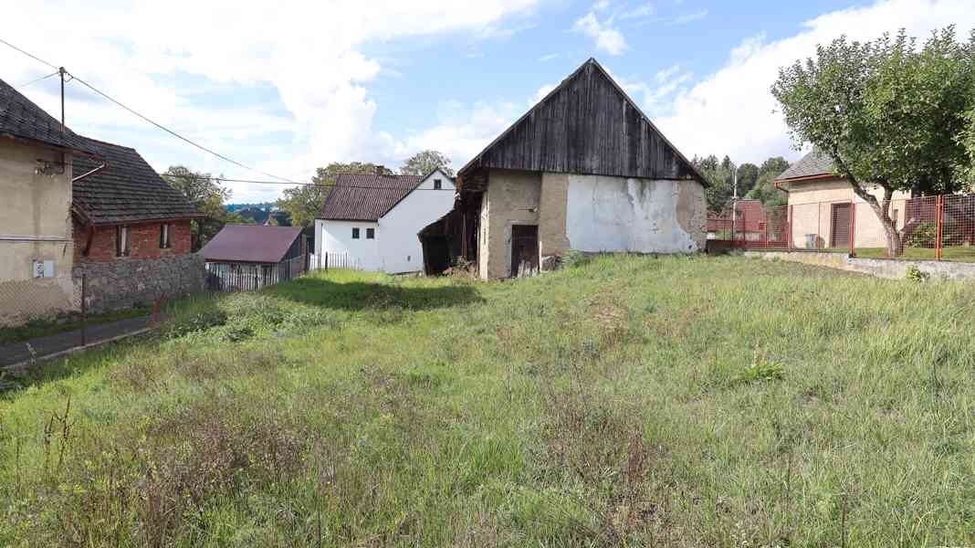 Prodej stodoly se stavebním pozemkem v Mlázovech  - foto 3