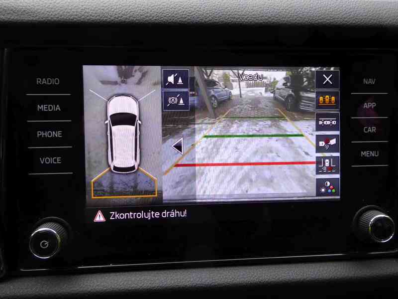 ŠKODA Kodiaq Style 2,0 TDI 140 kW DSG 4x4, 7 míst, tažné - foto 27