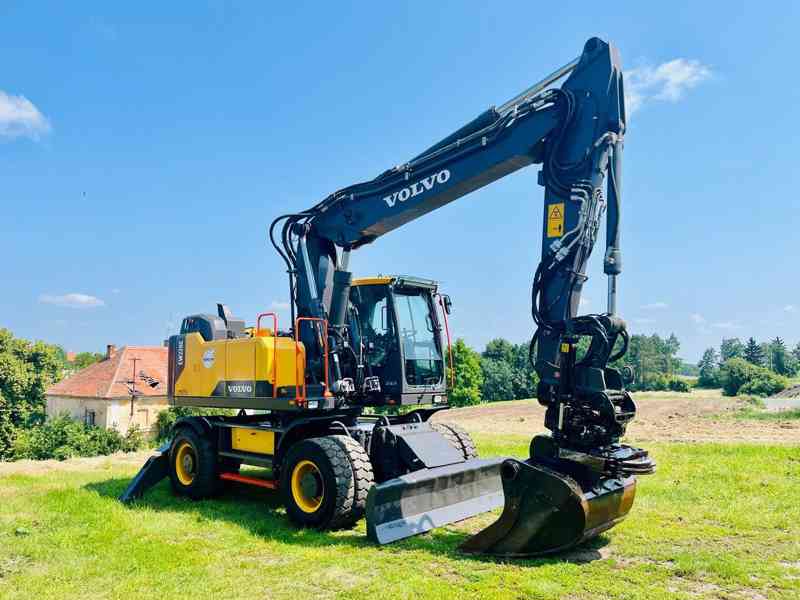 Kolové rypadlo Volvo EW220E (Možnost leasingu) - foto 6