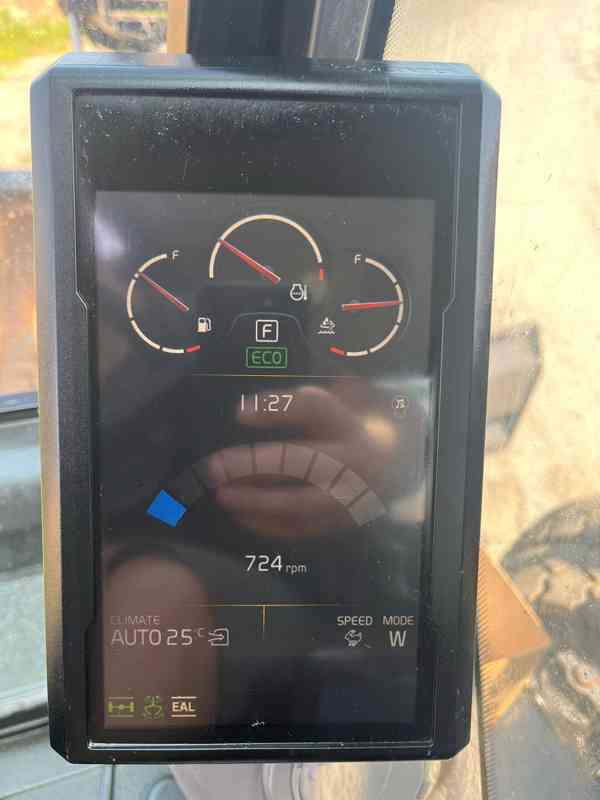 Kolové rypadlo Volvo EW220E (Možnost leasingu) - foto 12