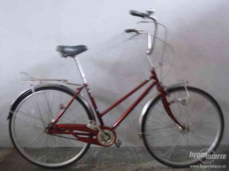 Městské retro jízdní kolo - city bike - foto 1