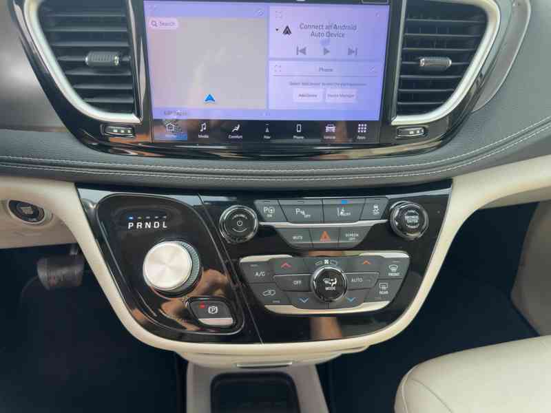  Chrysler Pacifica 3,6 Hybrid PlugIn Limited 2021 - foto 19