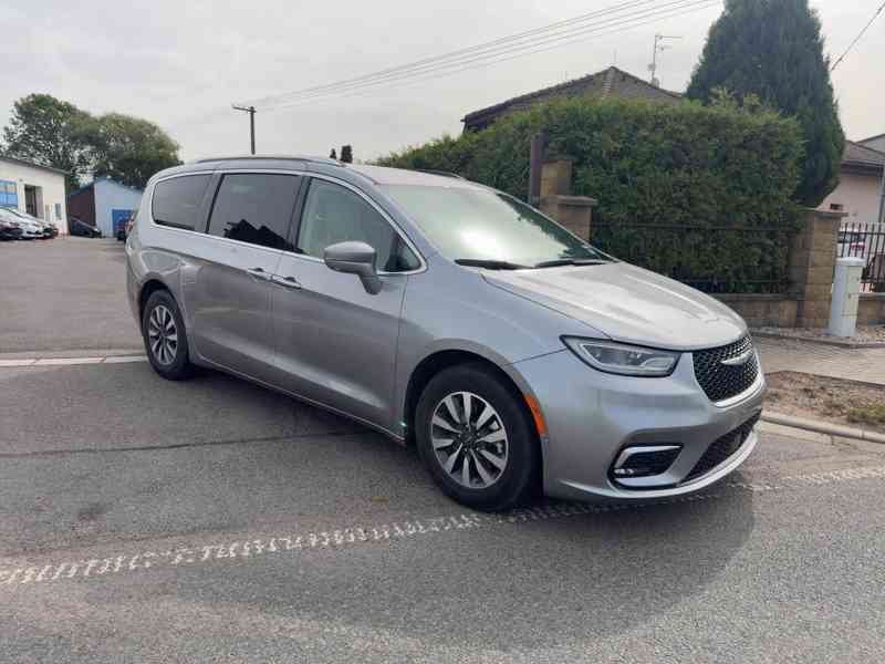 Chrysler Pacifica 3,6 Hybrid PlugIn Limited 2021 - foto 1