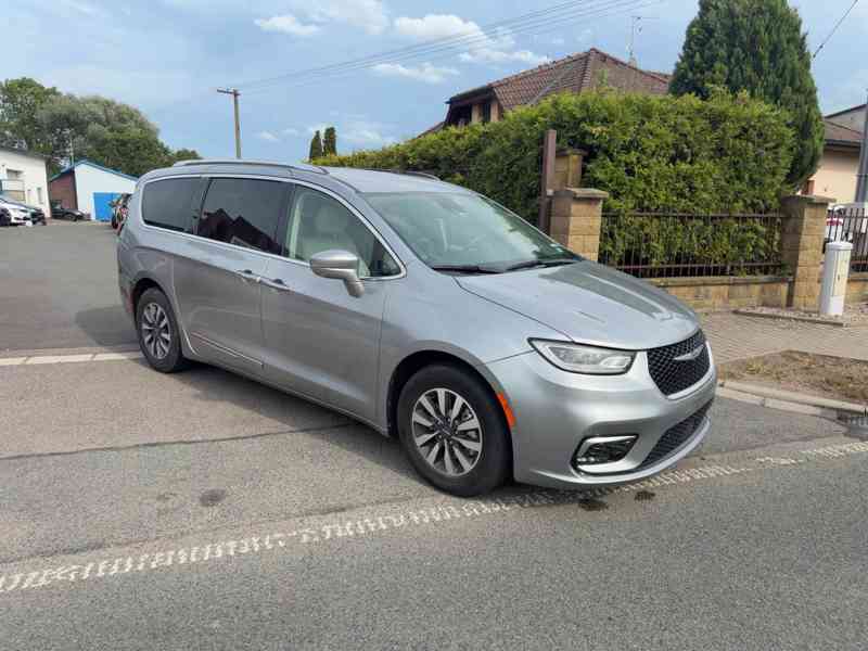  Chrysler Pacifica 3,6 Hybrid PlugIn Limited 2021 - foto 1
