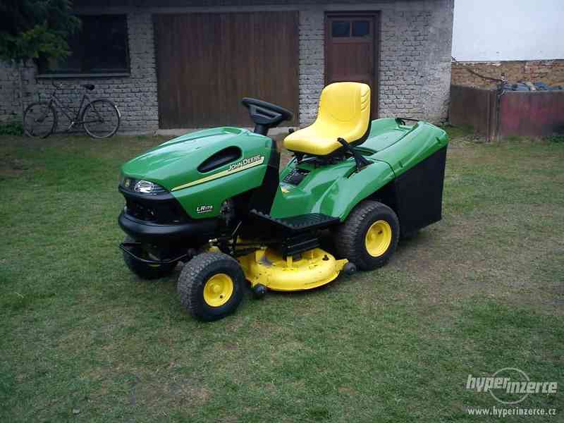 Zahradní traktor John Deere LR175 - foto 1