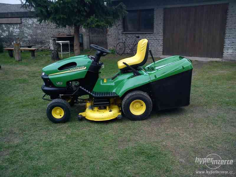 Zahradní traktor John Deere LR175 - foto 3